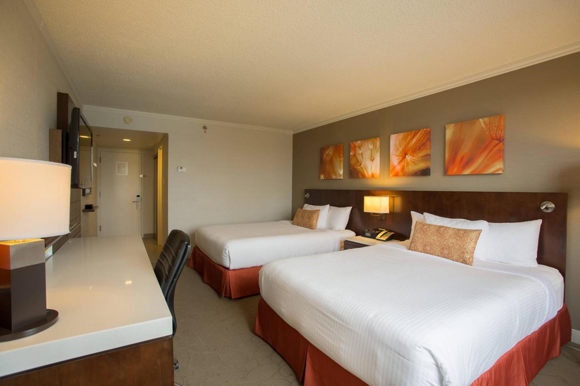 Delta Hotels By Marriott Saguenay Conference Centre Exterior foto